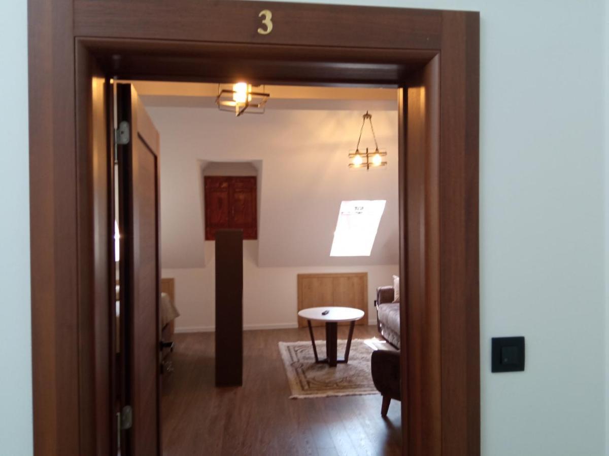 Apartmani Fantasia Cetinje Exterior foto